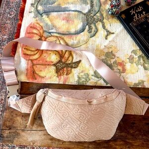 NWT Steve Madden Quilted Cross body Bag